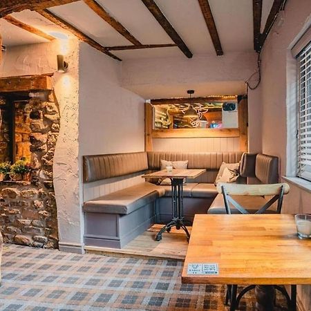 Charming 1-Bed Loft In Caerleon Apartment Newport  Luaran gambar